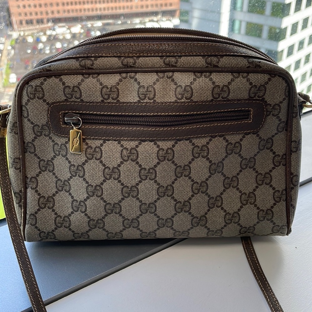 AUTHENTIC VINTAGE GUCCI SUPREME CROSSBODY